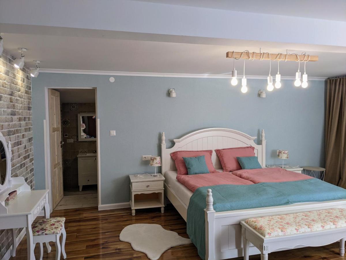 Tokaj Zlata Putna - Restaurant & Pension Vinicky Ngoại thất bức ảnh