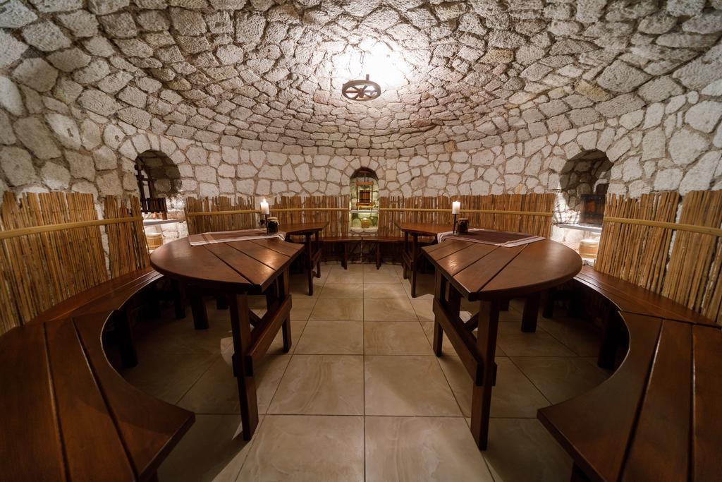 Tokaj Zlata Putna - Restaurant & Pension Vinicky Ngoại thất bức ảnh