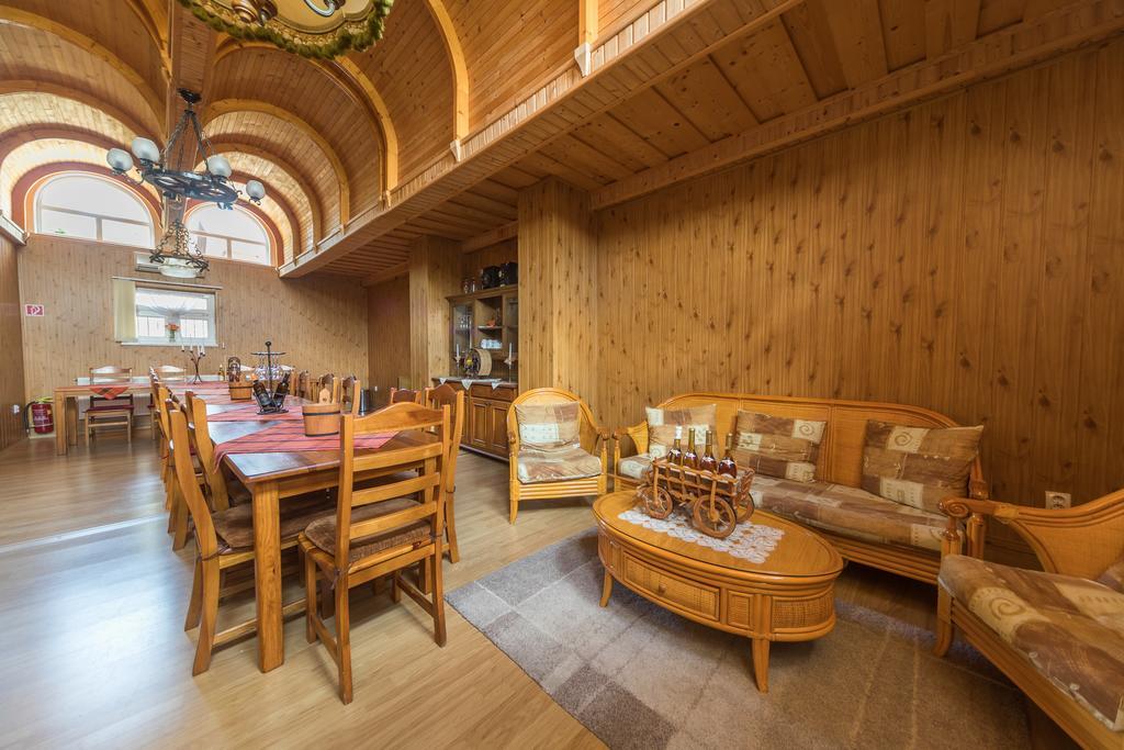 Tokaj Zlata Putna - Restaurant & Pension Vinicky Ngoại thất bức ảnh