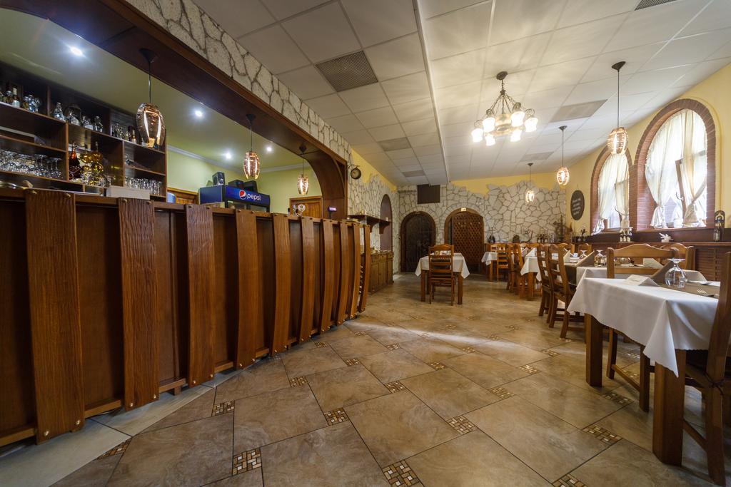 Tokaj Zlata Putna - Restaurant & Pension Vinicky Ngoại thất bức ảnh