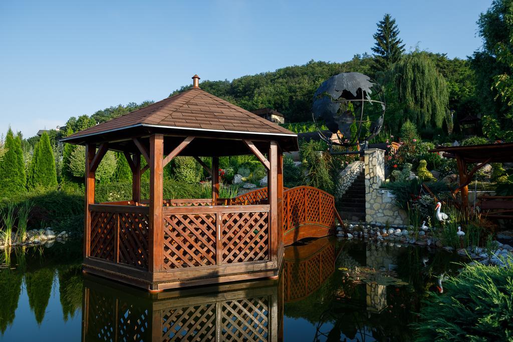 Tokaj Zlata Putna - Restaurant & Pension Vinicky Ngoại thất bức ảnh